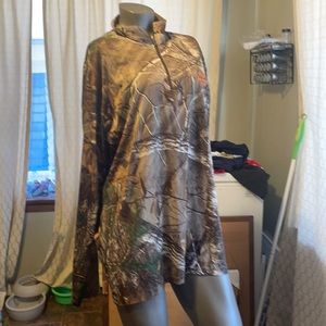 Real tree light sweatshirt 2x